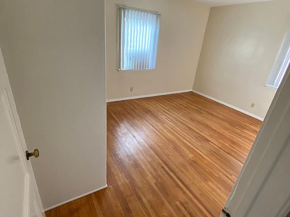 3rd image of 319 S Sierra Madre Blvd APT A