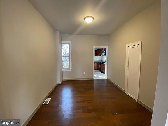 4th image of 21 Leonard Ave