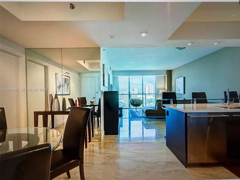 500 Brickell Ave #1600 — Photo 17