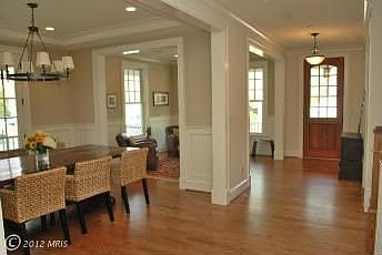 4th image of 8108 Kentbury Dr