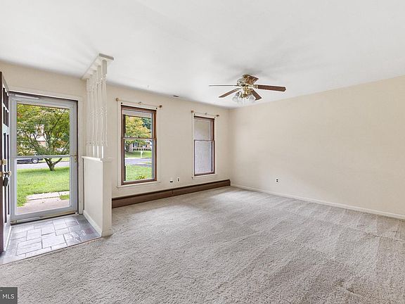 4th image of 80 Hidden Woods Ln