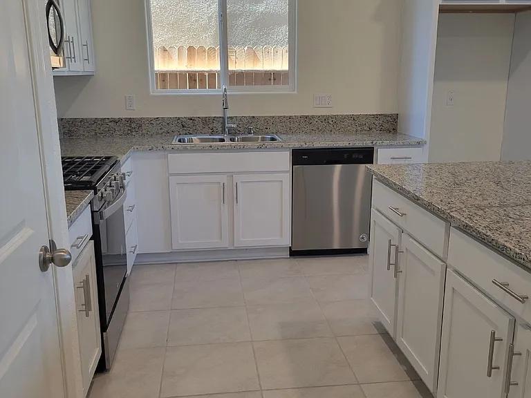 149 Shafer Ave — Photo 11