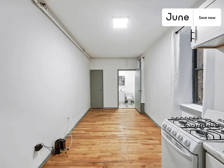 239 W 63rd St #1G — Photo 6