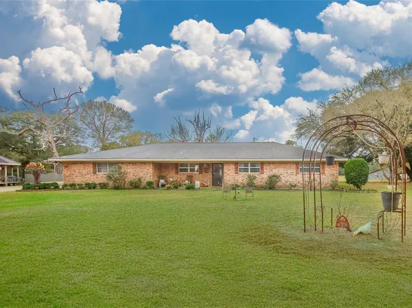 15190 Us Highway 96 S, Kirbyville, TX 75956