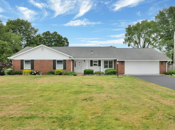 378 Meadow Ln NE, Newark, OH 43055
