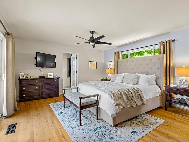 510 Northgate Dr — Photo 26