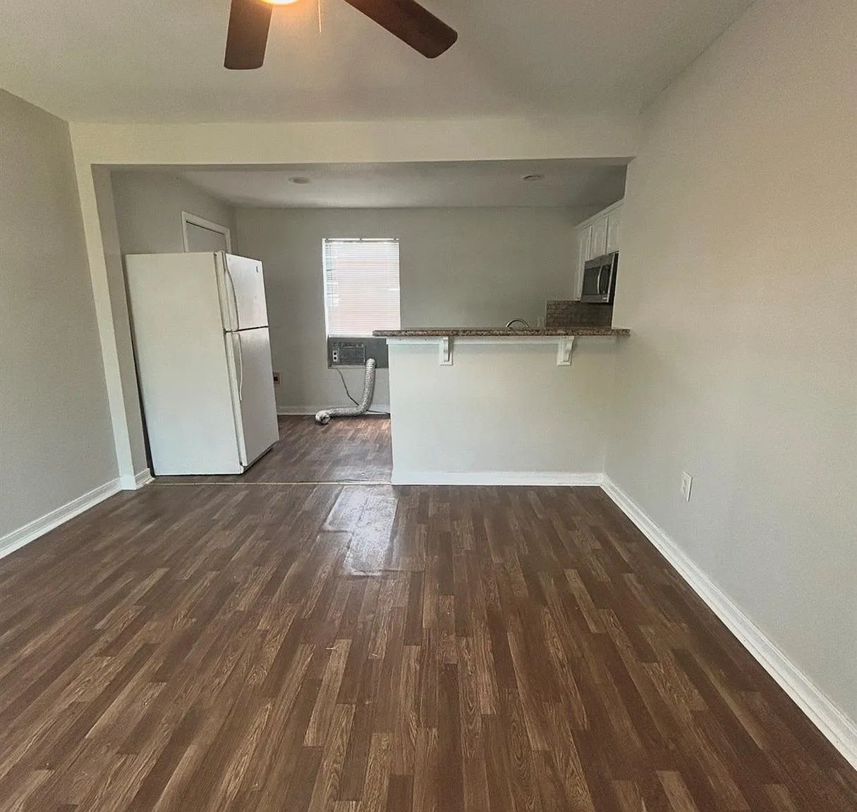 1 bed, 1.0 bath, 480 sqft, $700 — Photo 2