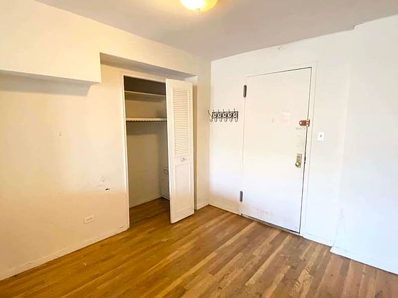 3rd image of 465 E 7th St #5T