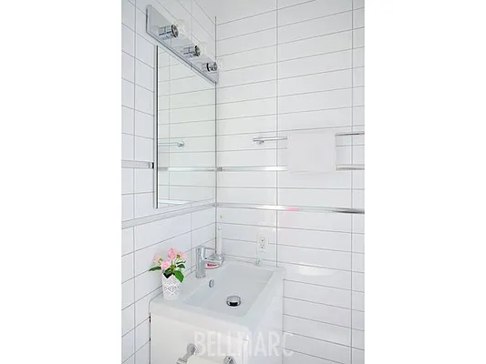 Rented by Bellmarc Realty | media 25