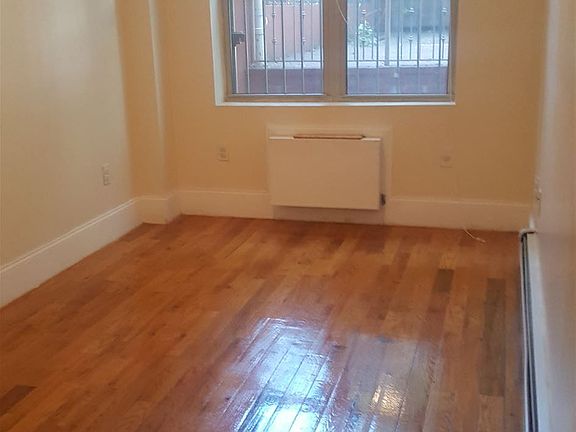 3rd image of 195 Quincy St