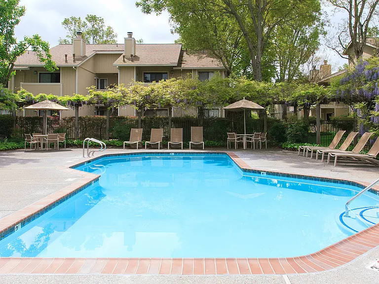 Vintage Ridge Apartments — Photo 14