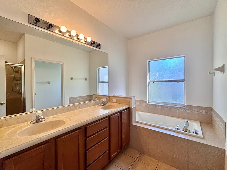 10650 Cypress Trail Dr — Photo 35