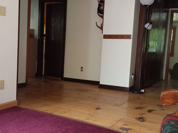 20" pine board flooring