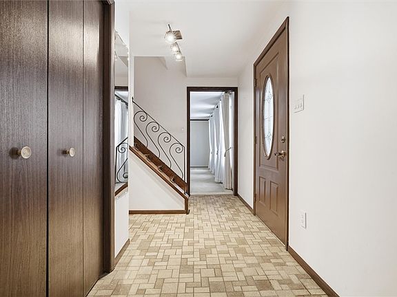 2nd image of 460 Bassett Dr