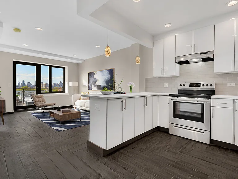 36-37 31st St #4B — Photo 1