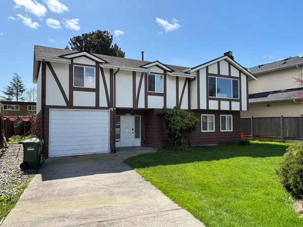 6551 Azure Rd, Richmond, BC V7C 2S1