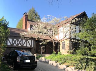 415 Hillcrest Dr, Cincinnati, OH 45215