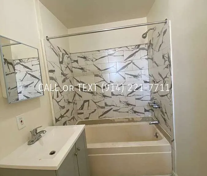 506 S Broadway #4A — Photo 1