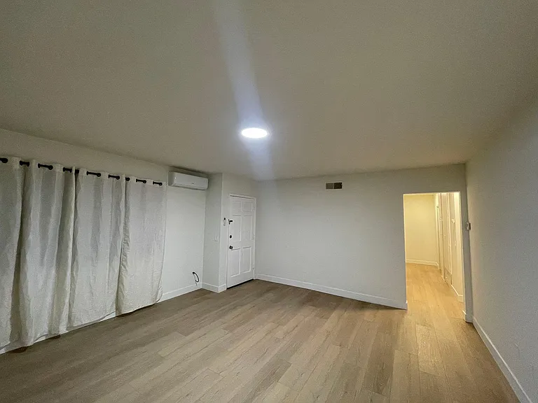 1026 Edith Ave #A — Photo 7