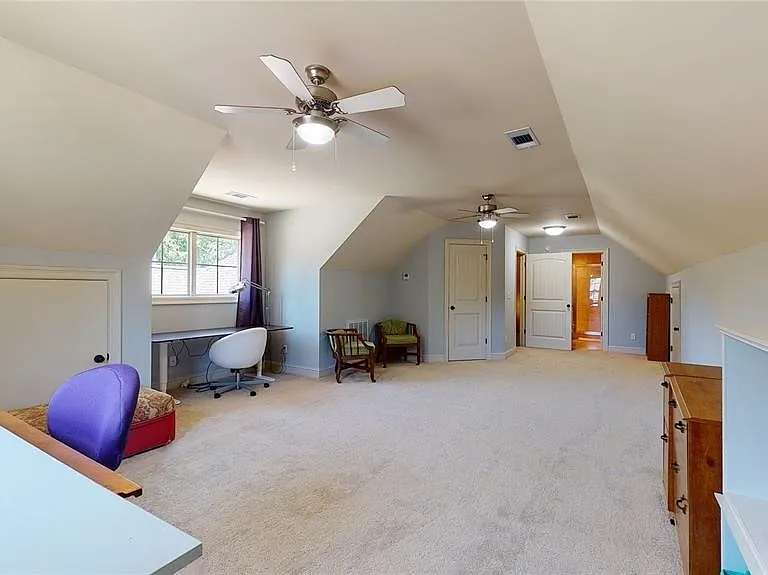 9131 Thetford Way — Photo 24