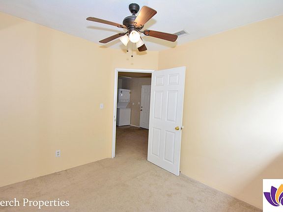 5th image of 22149 Wyandotte St