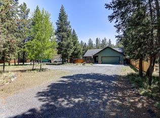 55696 Snow Goose Rd, Bend, OR 97707