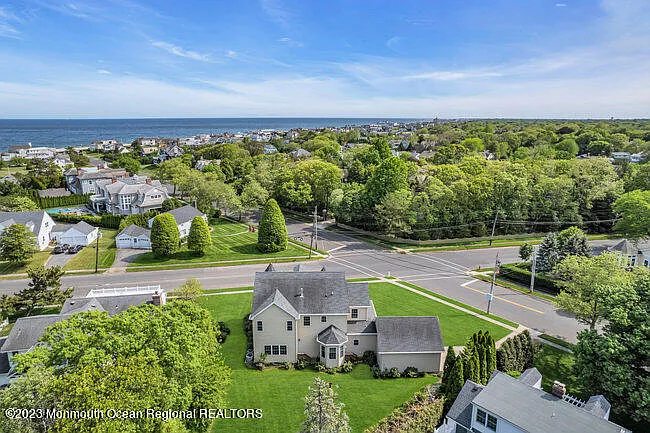 42 Pitney Ave — Photo 58