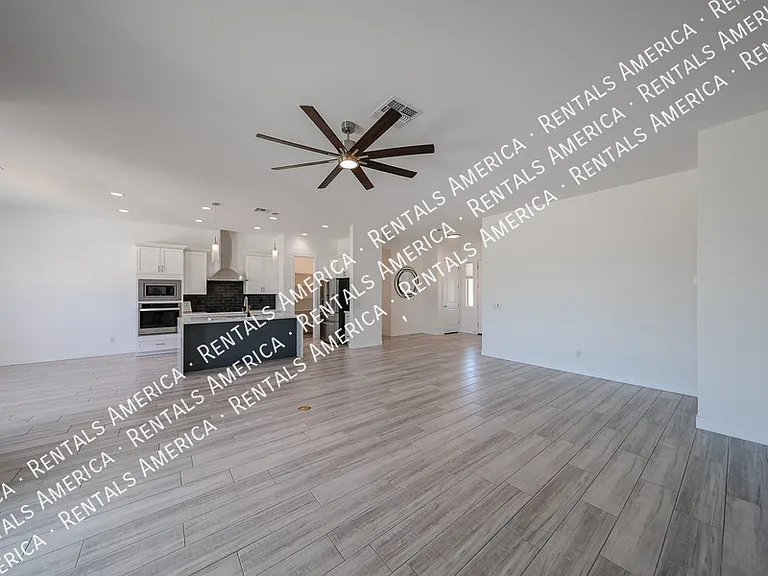 31219 N 136th Way — Photo 15