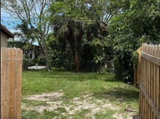 1820 NW 33rd Ave, Lauderhill, FL 33311