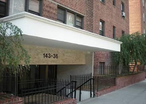 1st image of 14336 Barclay Ave APT 3A