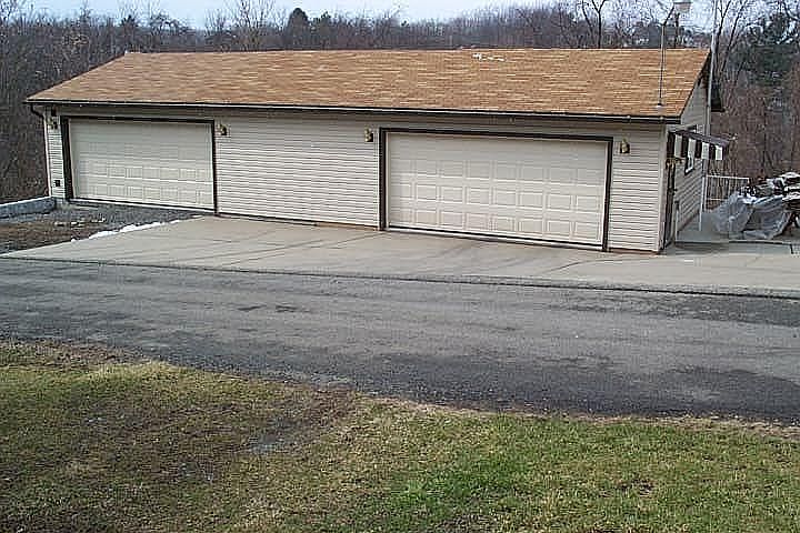 2nd image of 503 Garner St