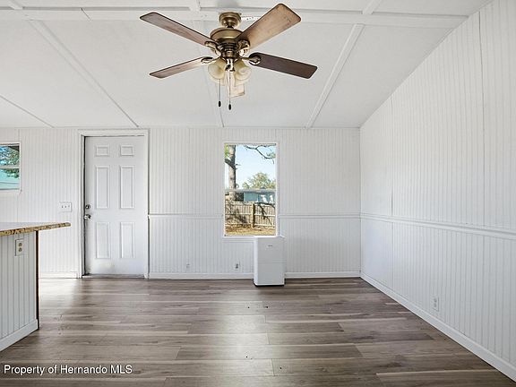 3rd image of 9727 Lake Dr