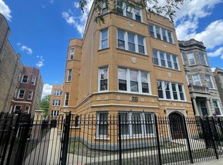 3310 W Palmer St APT 3A, Chicago, IL 60647