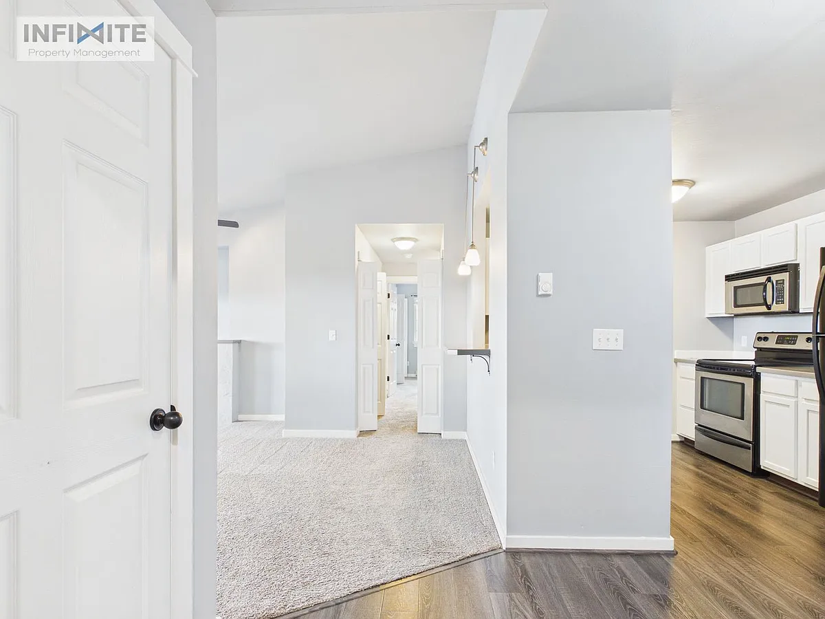 Building Photo - 4673 Bembrick St #3A