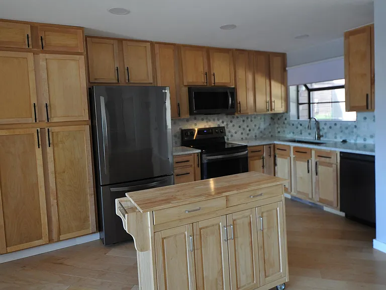 515 Manhattan Dr #103 — Photo 35
