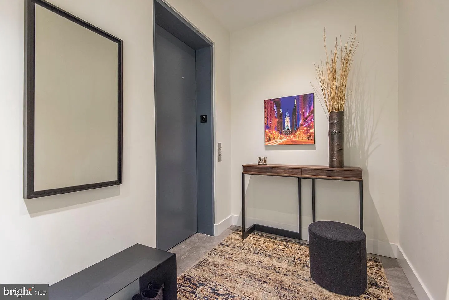 3 bed, 3.5 bath, 3600 sqft, $7,900 — Photo 4