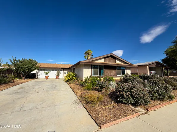 44148 Gingham Ave, Lancaster, CA 93535