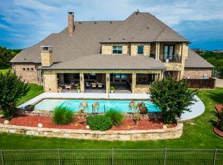 7101 Royal Birkdale Dr, Cleburne, TX 76033