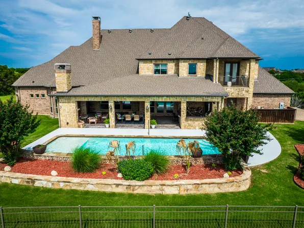 7101 Royal Birkdale Dr, Cleburne, TX 76033