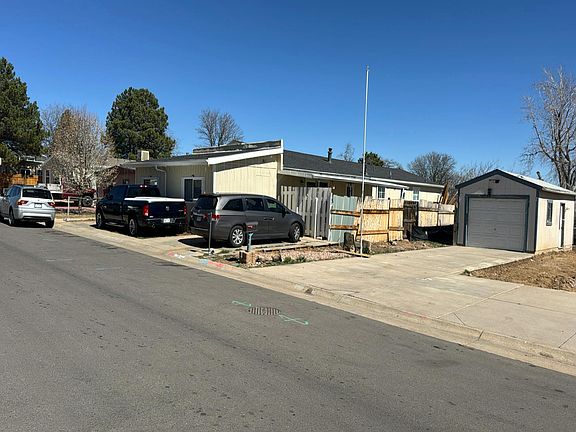2nd image of 9036 Mandel St