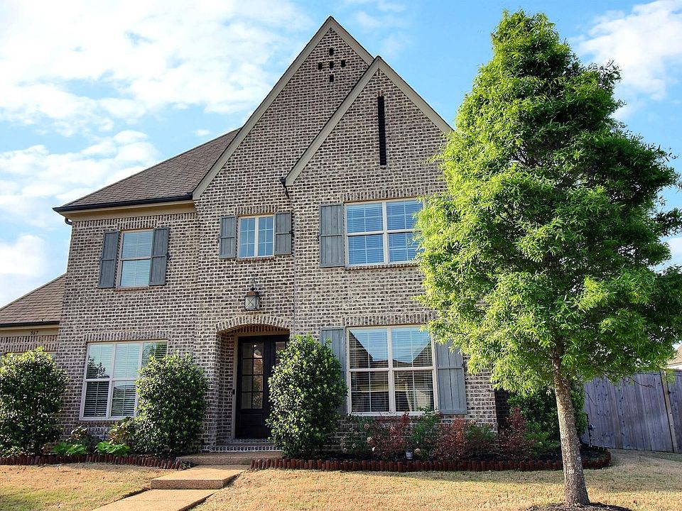1st image of 867 Cypress Pond Dr