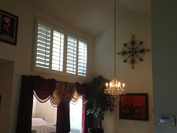 4th image of 649 E Merion St