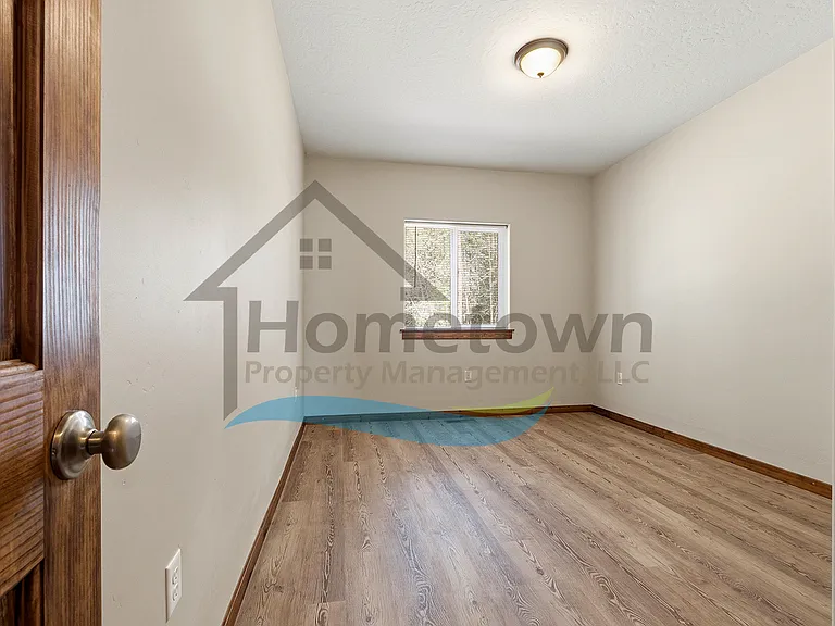 461 Shadow Green Rd — Photo 32