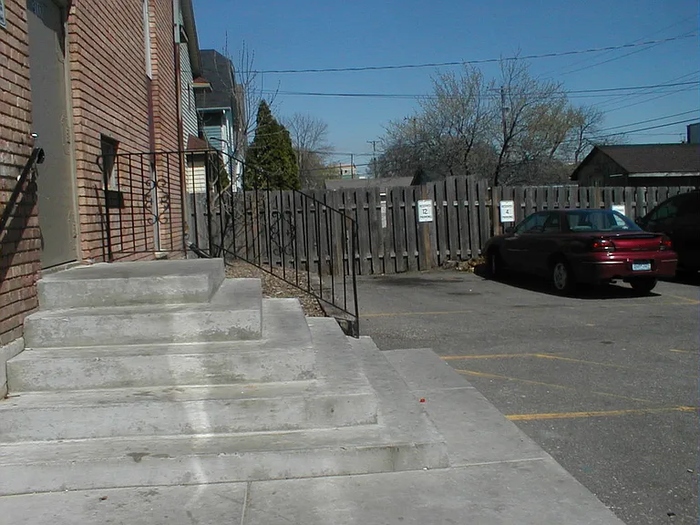 Powderhorn Park Apartments — Photo 17
