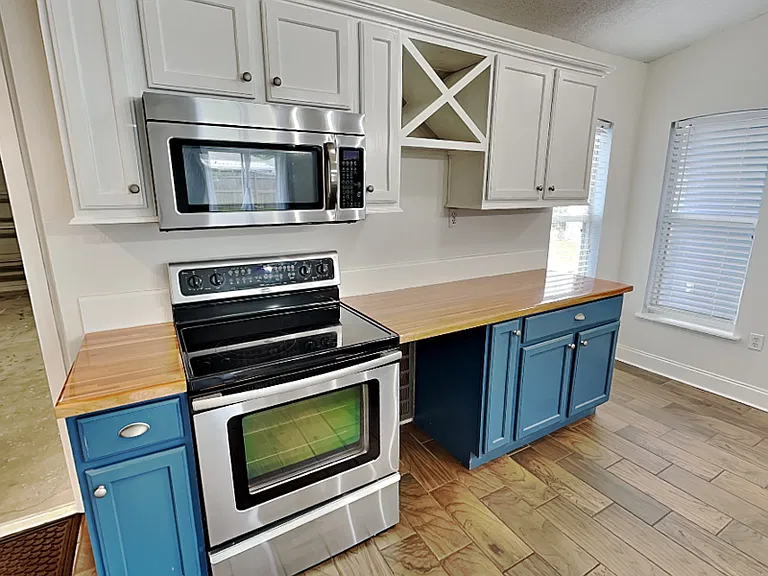 3512 Stonefield Dr — Photo 8