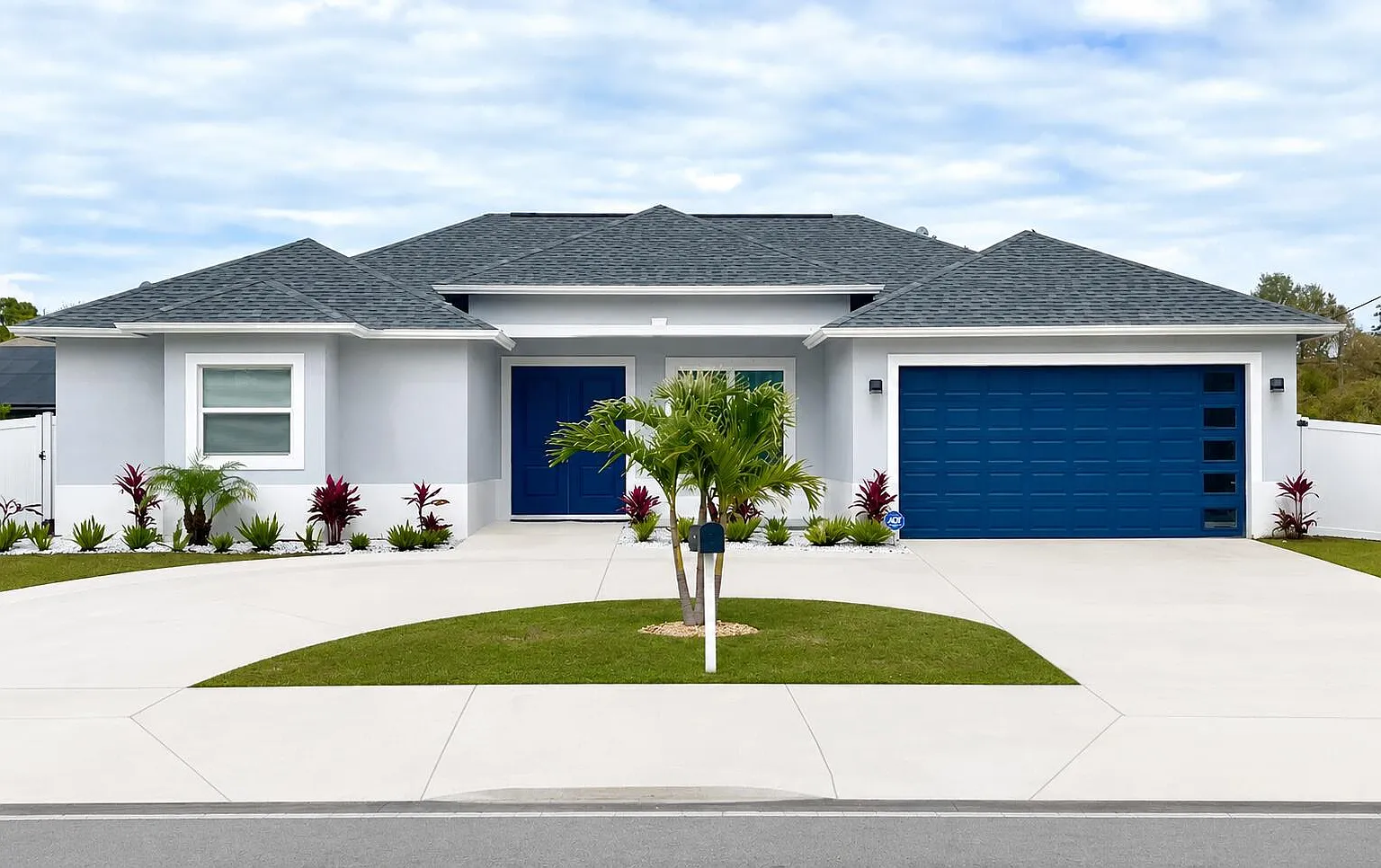 4 bed, 3.0 bath, 2236 sqft, $3,950 — Photo 1