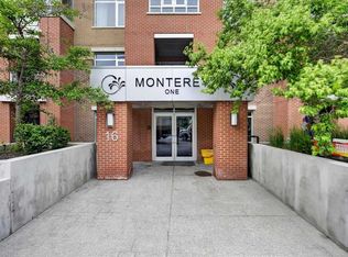 16 SE Varsity Estates Cir NW #107, Calgary, AB T3A2C5