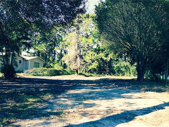 4th image of 8324 Roosevelt St Lot 1