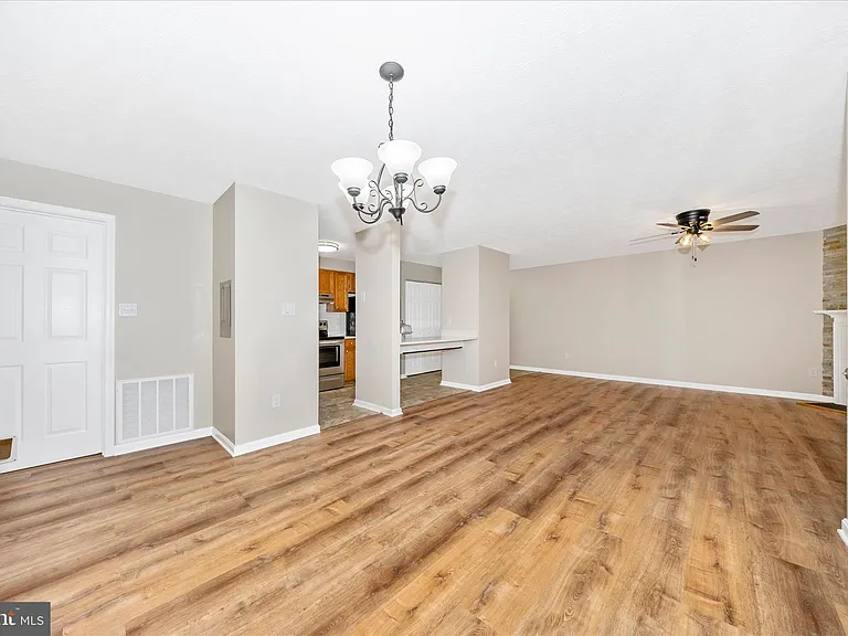 2112 Whitehall Rd #1C — Photo 13