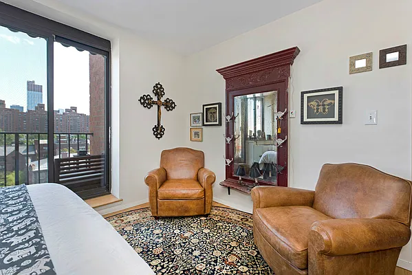 Rented by Keller Williams NYC | media 23